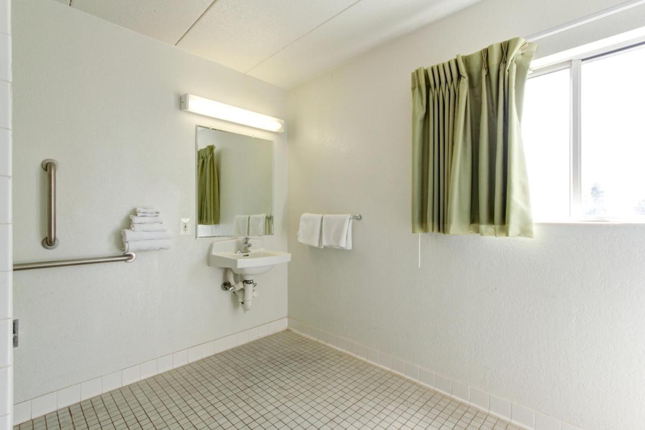 Motel 6-Portland, Me Room photo
